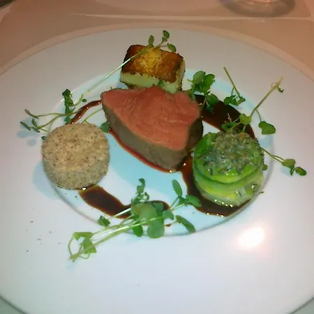 فندق Aars Hotel 3*